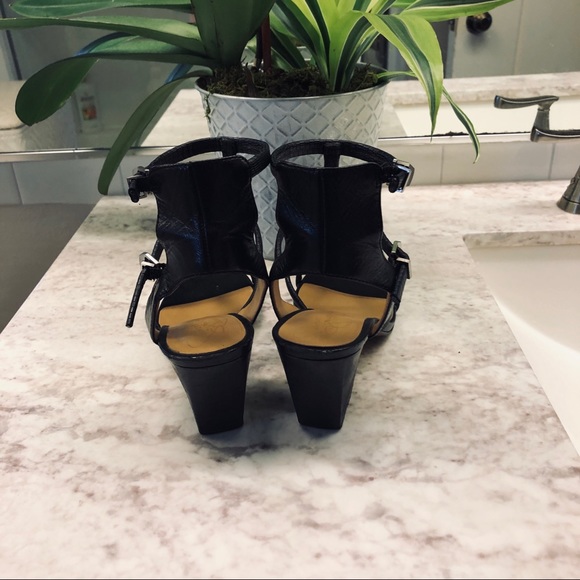 Report Signature ‘Adelina’ Gladiator Sandal - Picture 4 of 8